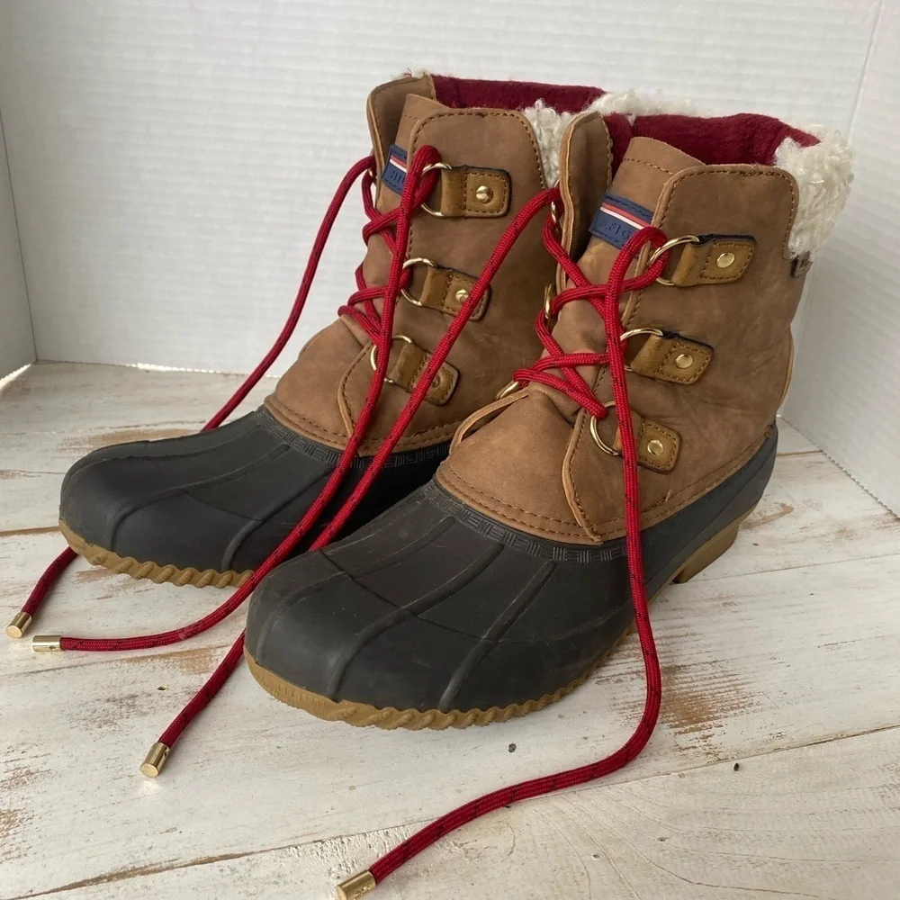 TOMMY HILFIGER duck boots faux fur preppy gorpcore streetwear brown sz 10 EUC